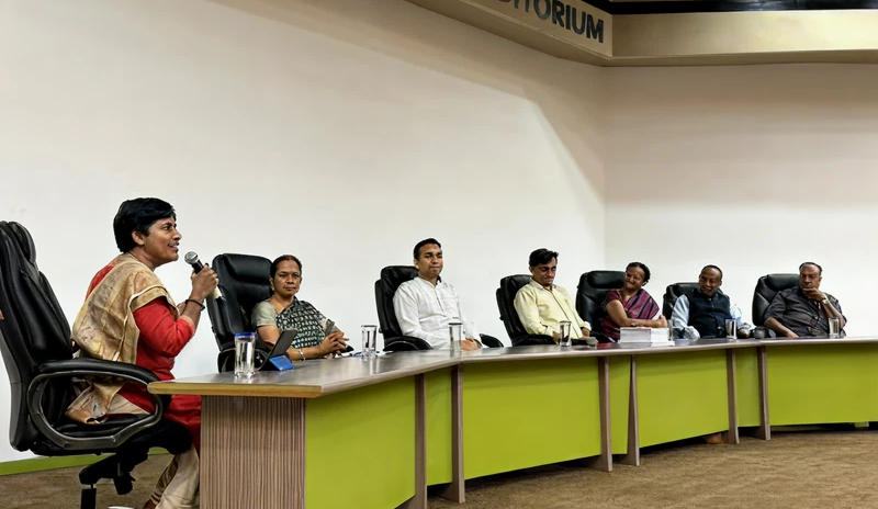 Experts in IKS Panel Discussions